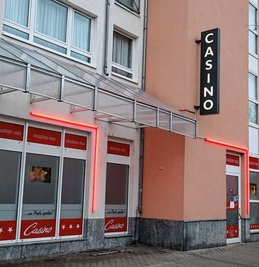 Diese Spielothek an der Leipziger Straße in Zwickau wurde am Dienstag überfallen. 