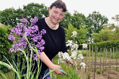 Ina Richter engagiert sich für die noch junge Slowflower-Bewegung, die auf heimische Pflanzen und Nachhaltigkeit im Anbau setzt. In Weißenborn will sie zum Aktionstag zu dieser Initiative informieren. 