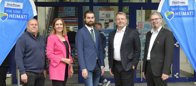 Stellten sich im Wahlforum zur OB-Wahl den Fragen, von links: Peter Errmann (parteilos), Anke Martin-Heede (parteilos), Johannes Brink (Bündnis 90/Die Grünen), Amtsinhaber Sven Krüger (parteilos), sowie Marko Winter (AfD).