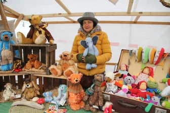 75 Händler beim Kunsthandwerkermarkt auf Schloss Augustusburg -