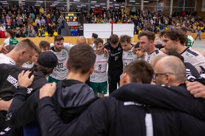 Geschlossenheit gefragt: Die Handballer der HSG Freiberg wollen und müssen im Abstiegskampf noch enger zusammenrücken.