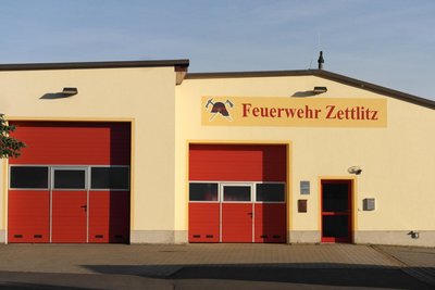 Am Feuerwehrdepot in Zettlitz soll der Anhänger mit Schlauchmaterial stationiert werden.