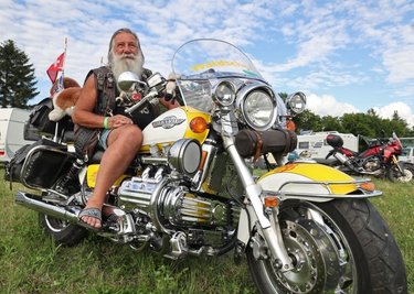 Der Falkensteiner Gerd Radtke (Foto) wird am Samstag zum Familientag als fahrender Waldschrat" die Blicke auf sich ziehen. 