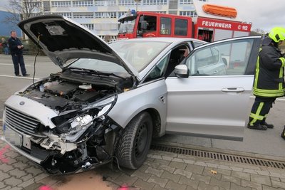 Die Eibenstocker Straße war für eine Stunde voll gesperrt.