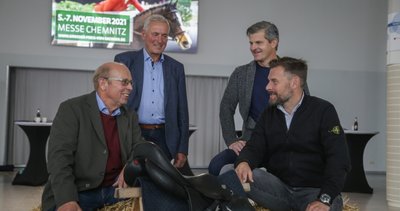 Sie gehören zu den Machern des "Großen Preises von Sachsen": die Turnierleiter Gerhard Bender und Henry Heckel sowie Jörg Hempel und Matthias Krauß (von links) von der Firma Krauß-Event. Mit der Veranstaltungsgesellschaft C3 organisiert sie die Veranstaltung vom 5. bis 7. November in der Messe. 