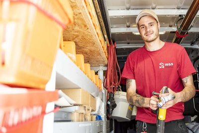 Maximilian Stier wird in die Fußstapfen seines Vaters treten. Im Moment will der Junior aber noch Erfahrungen auf den Baustellen sammeln.
