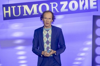 Gastgeber und Comedian Olaf Schubert lädt ab Mittwoch zur 11. Humorzone in Dresden ein. Auf 17 großen und kleinen Bühnen präsentieren sich etwa 100 Comedians, Kabarettisten und Satiriker.