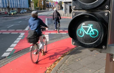 Das Radverkehrskonzeption hat einen Bedarf von rund 1400 Kilometern Fahrradweg ermittelt. Umgesetzt wurden lediglich 80 Kilometer. 