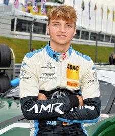 Erstmals aufs Podium gefahren: Motorsportler Simon Connor Primm aus Großschirma. 