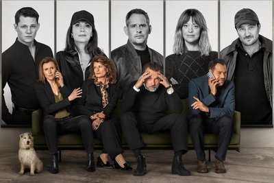 Die Agenten und ihre Stars in „Call My Agent: Berlin“. Im Bild Karin Hanczewski, Gabrielle Scharnitzky, Lucas Gregorowicz und Michael Klammer (von links).