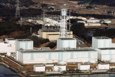 Die Erdbeben- und Tsunamikatastrophe in Japan hat auch schwere Auswirkungen auf die ohnehin geschwächte Wirtschaft des Landes. Auch der durch das Beben ausgelöste Atomunfall und die Abschaltung von zahlreichen Atomkraftwerken schadet der japanischen Wirtschaft.