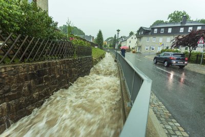 Die Superzelle brachte am Sonntag in Beierfeld große Niederschlagsmengen.