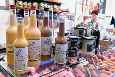 Den Eppendorfer Eierlikör gibt es auch beim Memmendorfer Landfleischer in der Freiberger Burgstraße zu kaufen. 
