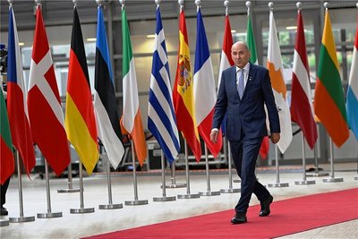 Sloweniens Premierminister Janez Jansa, hier bei einem EU-Gipfel im Mai in Brüssel, übernimmt bis Ende des Jahres die Ratspräsidentschaft. Nicht alle bei der Union sind darüber glücklich. 