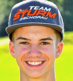 Sky Dombrowski - Endurosportler