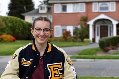Hannah Teubel aus Freiberg im Gastland USA: Die englische Sprache ist für ihren Traumberuf in der internationalen Chemieforschung notwendig.