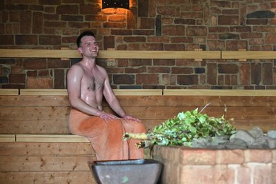 Der „Freie Presse“-Reporter nach dem Aufguss in der russischen Banja Sauna am Großen Teich in Limbach-Oberfrohna.