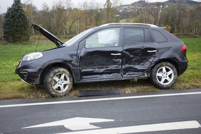 Zwei Fahrzeuge kollidierten am Samstag auf dem Autobahnzubringer S 258 bei Elterlein.