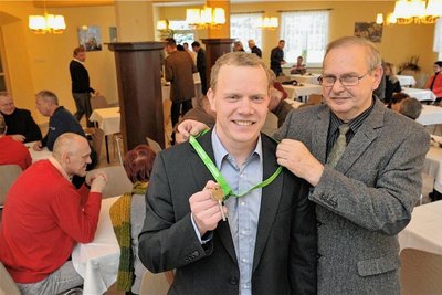 Im Dezember 2012 hatte Wolfgang Ferkinghoff die Geschäftsführung symbolisch an seinen Sohn Martin übergeben. 