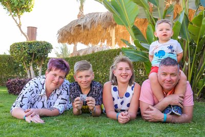 Kein Urlaub ohne Stanley: Wenn Romana, Cedric, Fabienne, Dirk und Bruno unterwegs sind, ist er immer mit dabei.