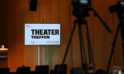 Für das Theatertreffen werden jährlich die "zehn bemerkenswertesten Inszenierungen" nach Berlin eingeladen. (Archivbild)