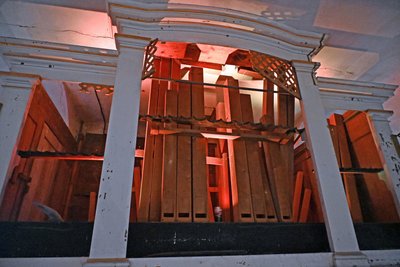 Die Überrest der Orgel im alten Schul- und Bethaus Bräunsdorf.