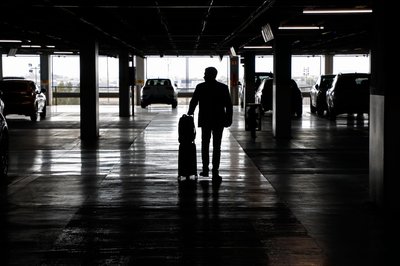 Wer seinen Mietwagen nicht rechtzeitig abholt, riskiert, dass die Reservierung als "No-Show" verbucht wird und das Fahrzeug nicht mehr verfügbar ist.