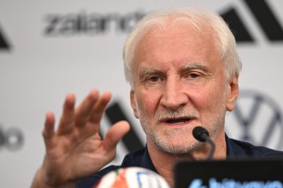 "Ich hätte es auch gerne anders gehabt", sagt Rudi Völler zu politischen Vorgängen rund die WM.