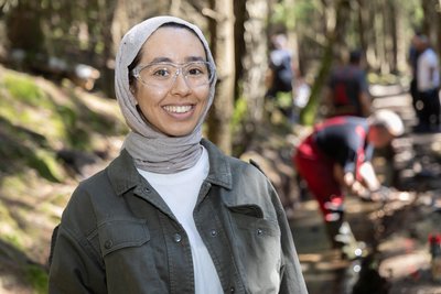 Amina Zannouti Jarradi studiert in Spanien Architektur. Sie freut sich, schon zum dritten Mal bei einem EHV-Projekt in Deutschland dabei zu sein.
