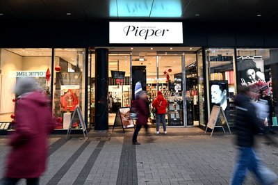 Eine Pieper-Filiale in Köln - auch künftig werden die Parfumshops in vielen deutschen Innenständen zu finden sein. 