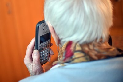 Häufig wird die Überraschung der Anrufer ausgenutzt, um sensible Daten abzufragen.