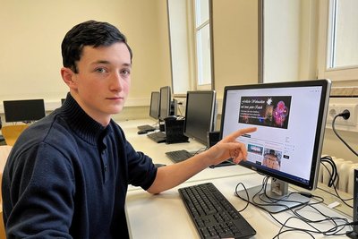 Zwölftklässler Eric Öhler aus Crimmitschau kommt mit den PCs im Computerkabinett gut klar. Sein Fazit: "Die meisten Lehrer stehen der voranschreitenden Digitalisierung aufgeschlossen gegenüber."