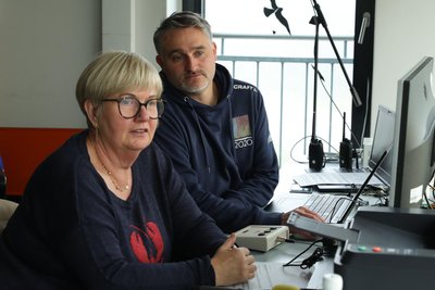 Christian Freitag und Heike Smolinski erfassten die Zeiten des Zieleinlaufs.