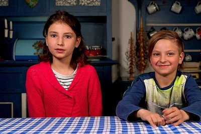 Emilia und Paul Arnold aus Erla-Crandorf gehören zu den Kindern, die mit eigenen Worten in der Schwarzenberger Videoreihe "Glück auf-gehorcht un har geguckt" Begriffe aus dem Bergbau beschreiben. 