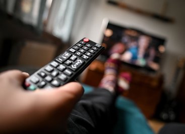 Viele Haushalte können bis Ende Mai entscheiden, ob sie ihren Kabel-TV-Vertrag kündigen oder verlängern möchten.