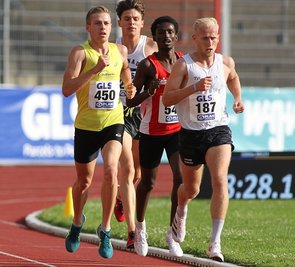Tom Förster (450, LG Vogtland) kämpfte über 14 Minuten lang Kopf an Kopf gegen den späteren Deutschen Meister Florian Bremm (187). 