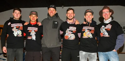 Durfte nach dem DM-Finale mehrere Podestplätze bejubeln: Das Zschopauer KTM-Team von Harald Sturm - von links: Kevin Nieschalk, Florian Görner, Nick Emmrich, Danny Richer, Andreas Beier und Dirk Peter. Dazu gehört außerdem Jeremy Nimmrich. 