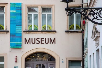 Im Rathaus-Komplex in Oederan befindet sich neben dem Musem die Bibliothek.