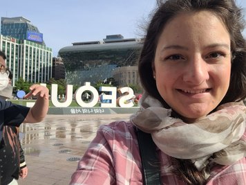 Anne Schwesinger hat im Sommer für zwei Monate in Seoul gelebt - ganz in der Nähe des Viertels Itaewon, in dem sich am Samstag die Massenpanik mit über 150 Toten ereignet hat.