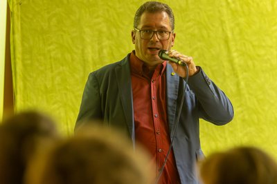 Jöhstadts Bürgermeister André Zinn hat nie einen Hehl daraus gemacht, dass er für neue Windkraftanlagen ist. Schon wegen der zu erwartenden Einnahmen für die unter Finanznot leidende Stadt.