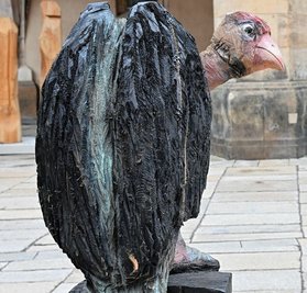 Zeitweise verflogen: Die Skulptur "Vogel des Jahres". 