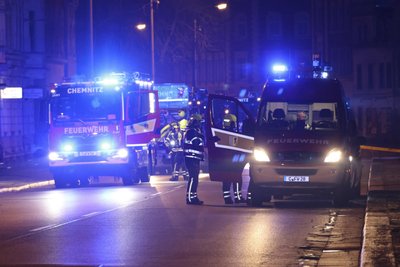 Für den Einsatz ist die Zwickauer Straße voll gesperrt gewesen.