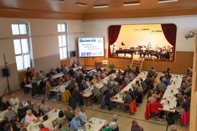 Der 15. Frühjahrsempfang der Gemeinde fand, wie gewohnt, in der Jahnturnhalle statt.