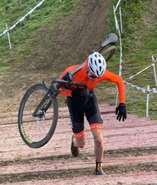 Ob mit Rad auf dem Rücken oder im Sattel: Pepe Albrecht war immer vorn dabei. 