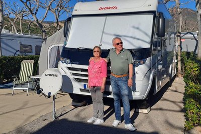 Gudrun und Roland Fiedler reisen mit dem Wohnmobil zum Augenarzt.