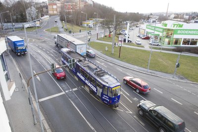 Ein Teil der Plauener Südinsel, auf der sich unter anderem B 92 und B 173 und Straßenbahn kreuzen.