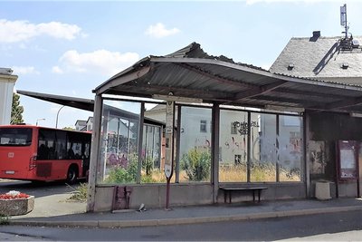 Die Überdachung soll ersatzlos entfernt werden.