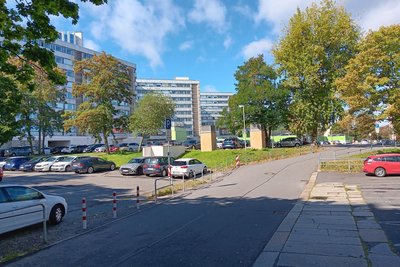 Gegenwärtig wird das Areal nur als Parkplatz benutzt.