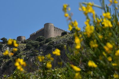 Castell del Montgrí: Die von weitem sichtbare Burg ist das Wahrzeichen der Region.