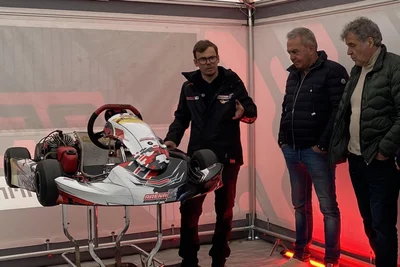 Fabian Kreim (links) wurde unter anderem dreimal Deutscher Rallyemeister. Im Kartteam aus Westsachsen ist er der Teammanager.